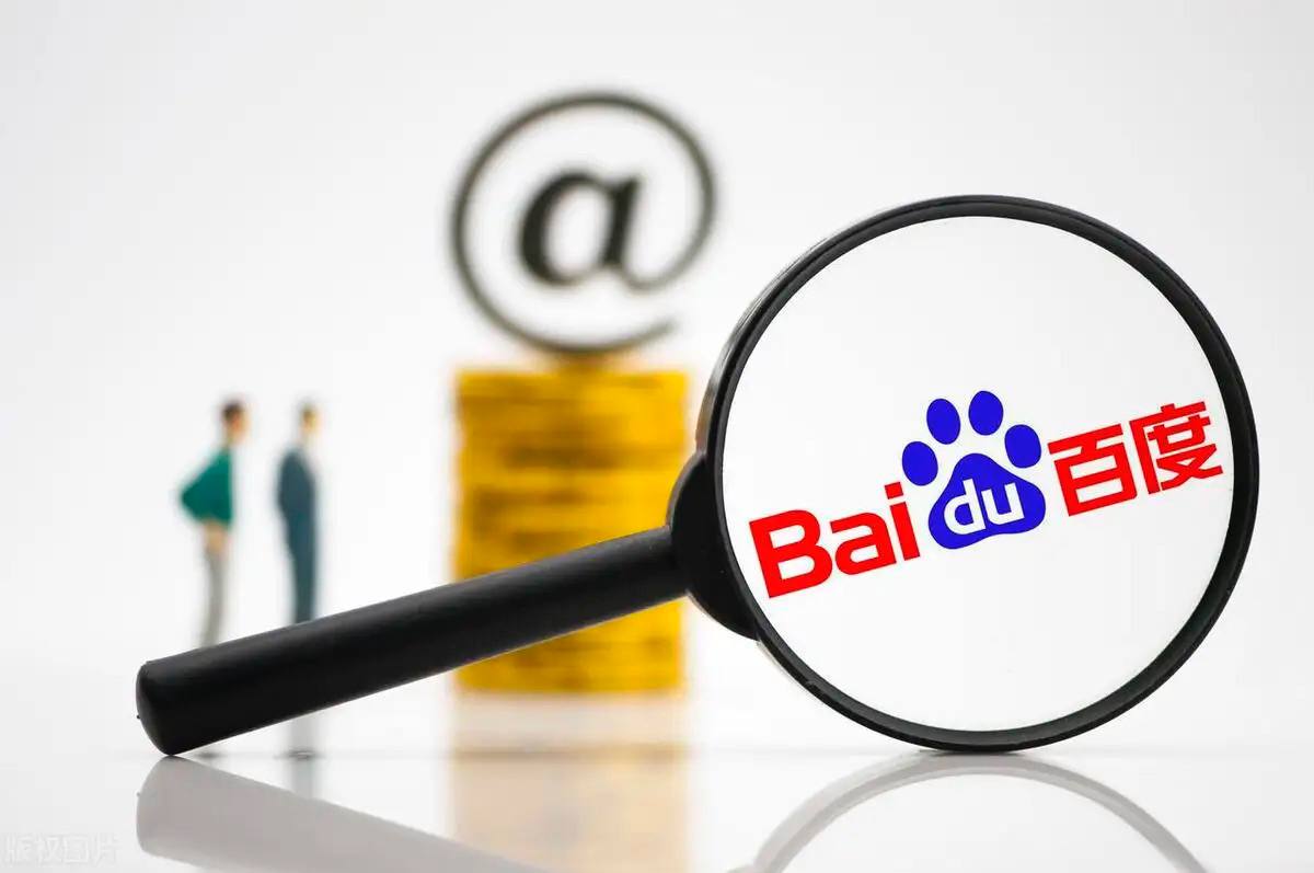 婴儿车侧翻女子飞扑挽救